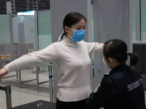 天津機場加強防疫措施 航站樓不間斷消毒，安檢需短暫摘口罩認證